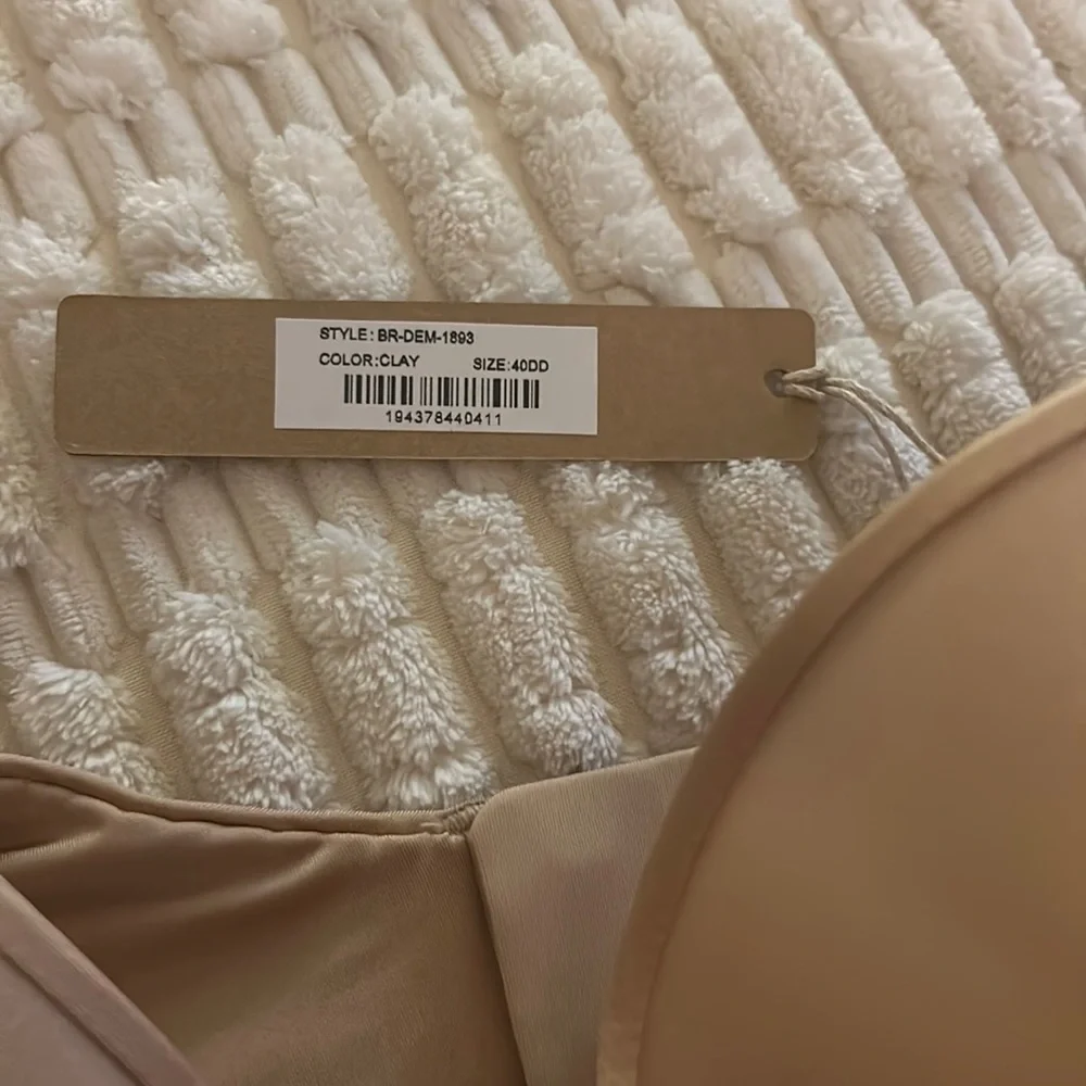 SKIMS Weightless Demi Bra CLAY NWT - Picture 4 of 4